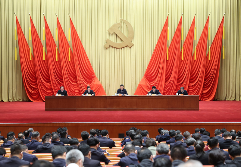 3月1日，2022年春季学期中央党校（国家行政学院）中青年干部培训班在中央党？。中共中央总书记、国家主席、中央军委主席习近平在开班式上揭晓主要讲话。 新华社记者 刘彬 摄